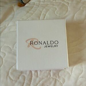 White & Rose Logo Gift Box - Women Jewelry Packaging